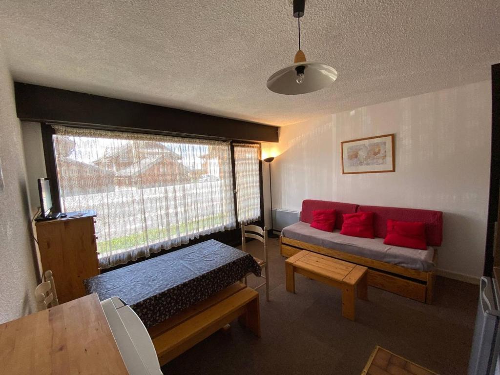 Appartement Huez, 1 pièce, 4 personnes - FR-1-405-48 photo 3