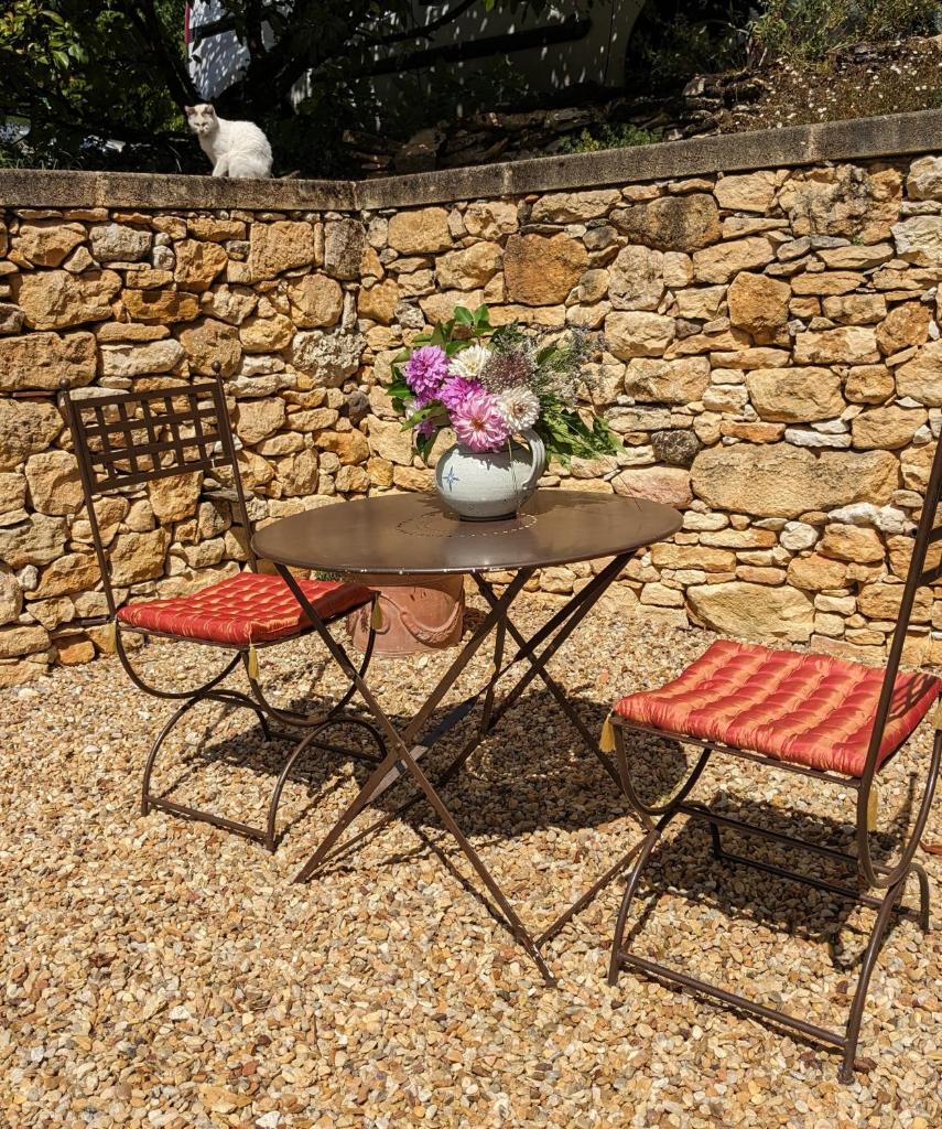 La Grange Symphorine, chambre d'hôtes de charme située entre la vallée de la Dordogne et la vallée de la Vézère photo 1