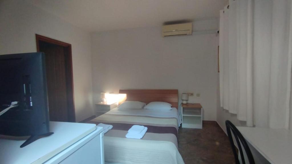 Apartments & Rooms Elda photo 2