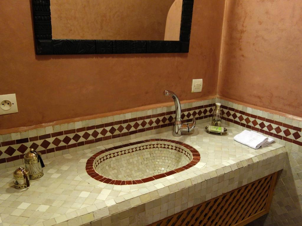 Сьюит (Люкс с видом на бассейн), Riad Sabah