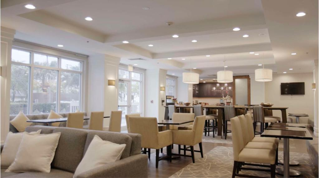 Hampton Inn Hallandale Beach-Aventura photo 4