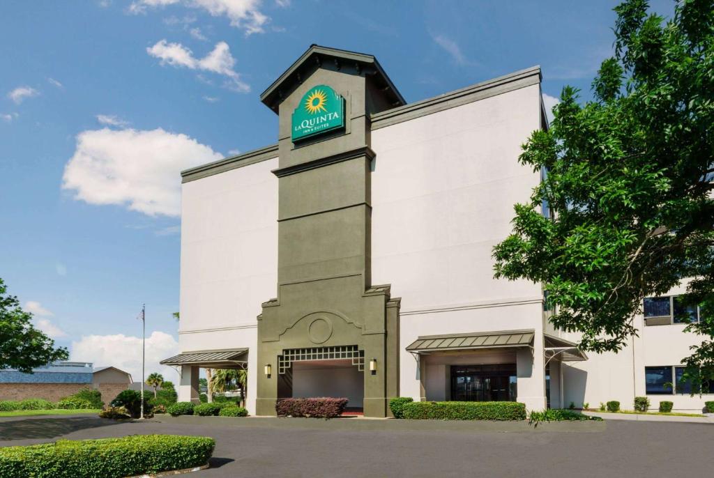 La Quinta by Wyndham New Orleans Airport photo 2