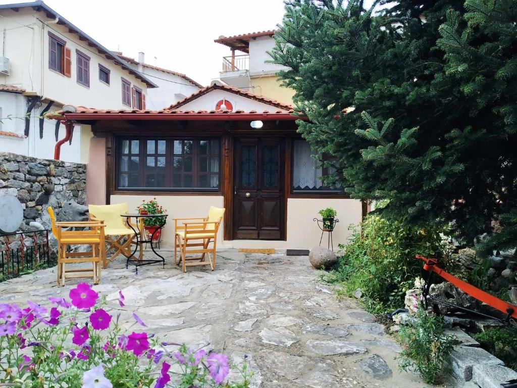 Panthea Cottage