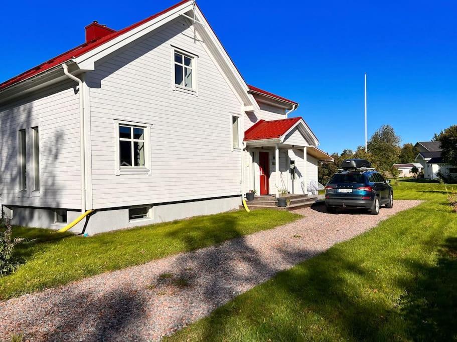 Riverfront Cosy Villa in Luleå photo 2