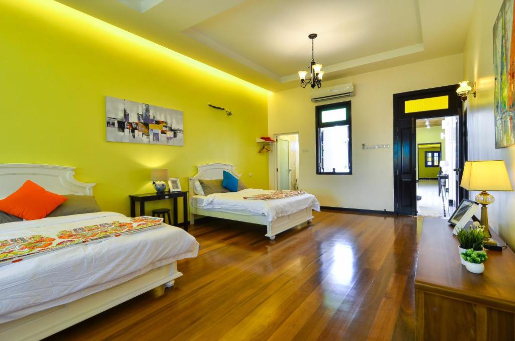 The Egerton Melaka - Tap to explore photos