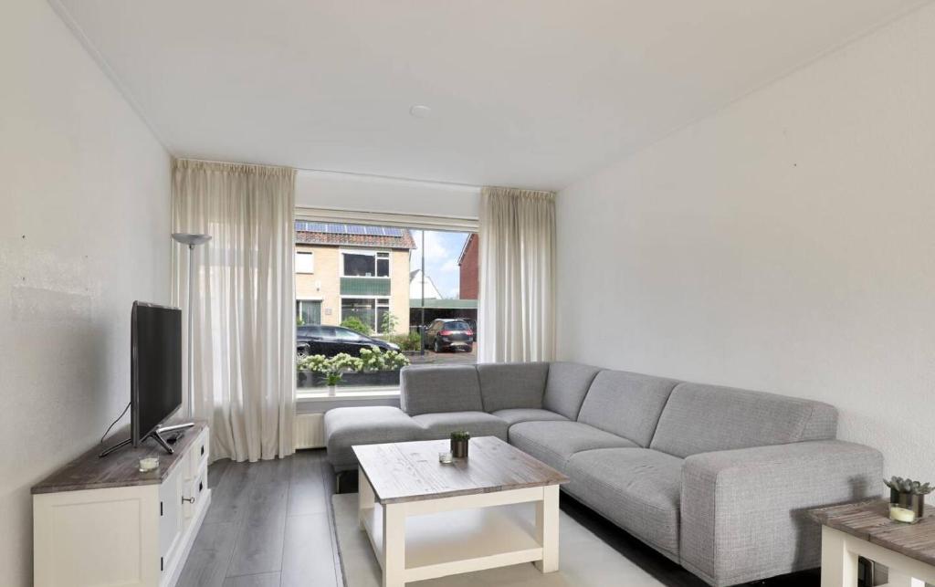 Apeldoorn- ruime eengezinswoning met 4 slaapkamers photo 1