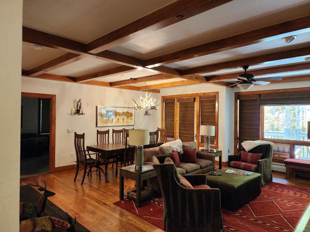 Bear Paw Lodge Bachelor Gulch Ski In Ski Out photo 1
