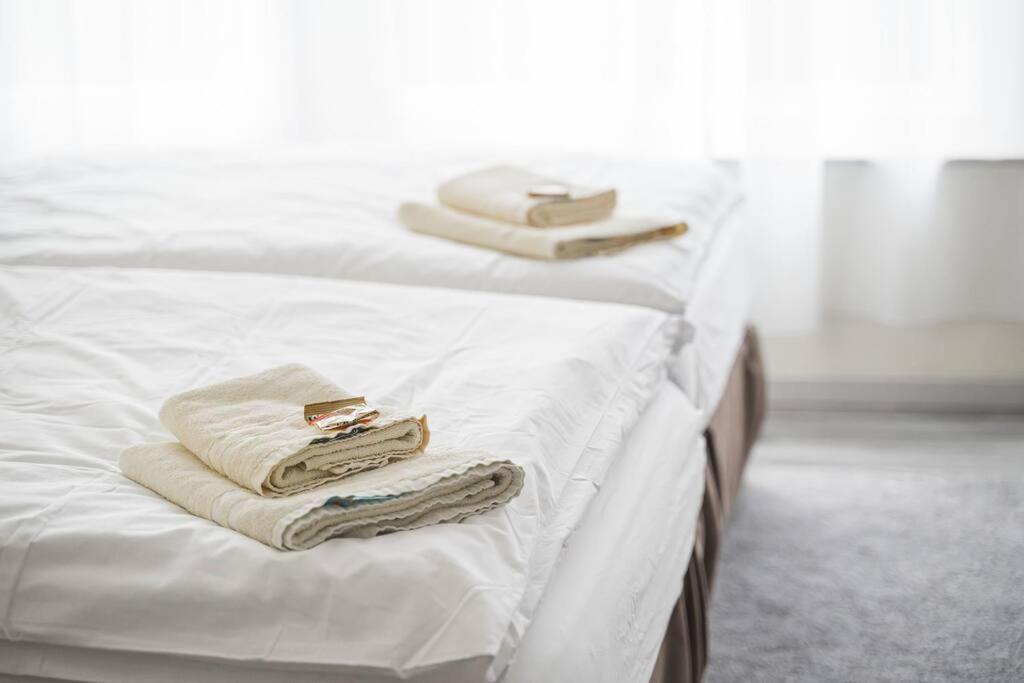BH01 Arbeiter Unterkunft für 10 Personen - 5 Doppelzimmer und vollausgestattete Küche photo 2