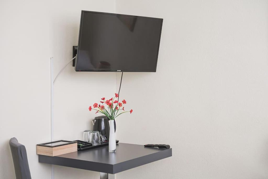 BH01 Arbeiter Unterkunft für 10 Personen - 5 Doppelzimmer und vollausgestattete Küche photo 3