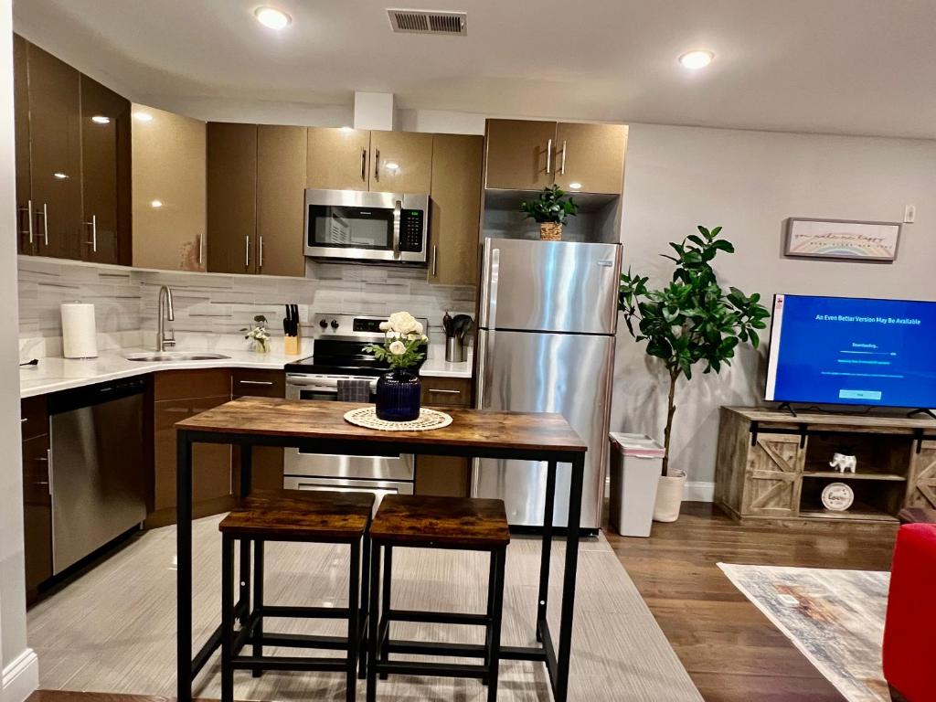 304Stunning and comfy 1BDR APT in Center city photo 3