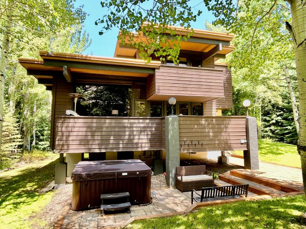 Aspen West End Sanctuary 4878 sf. photo 3