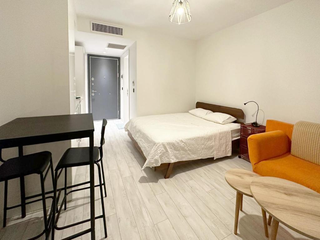 Fully Furnished Residential Flat photo 3