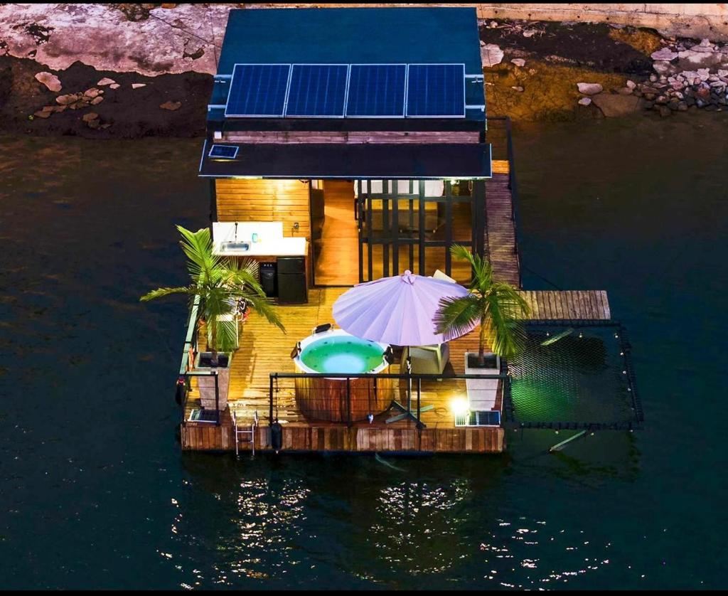 Paradise guatape