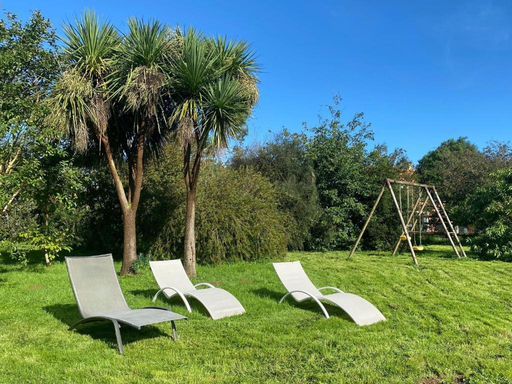 Charming holiday home with a large garden in the Cotentin photo 1