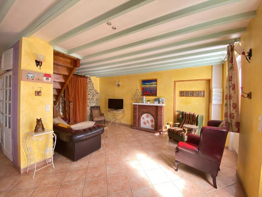 Charming holiday home with a large garden in the Cotentin photo 4