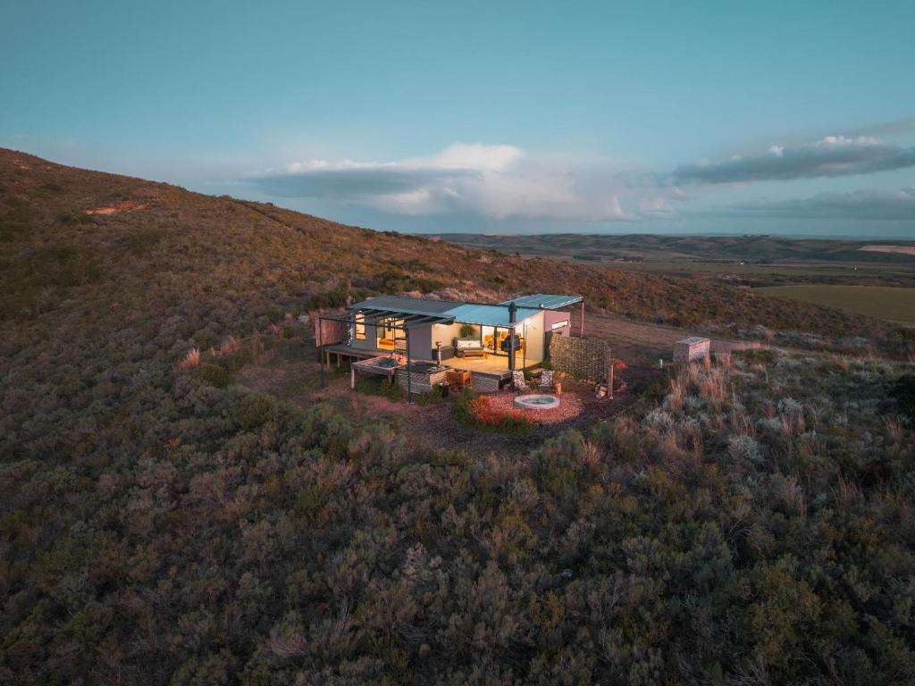 Aviary Hills Luxury Hideaway photo 1