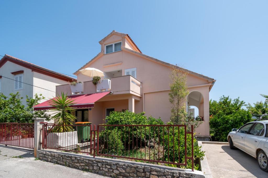 Seaside holiday house Preko, Ugljan - 18077 photo 2