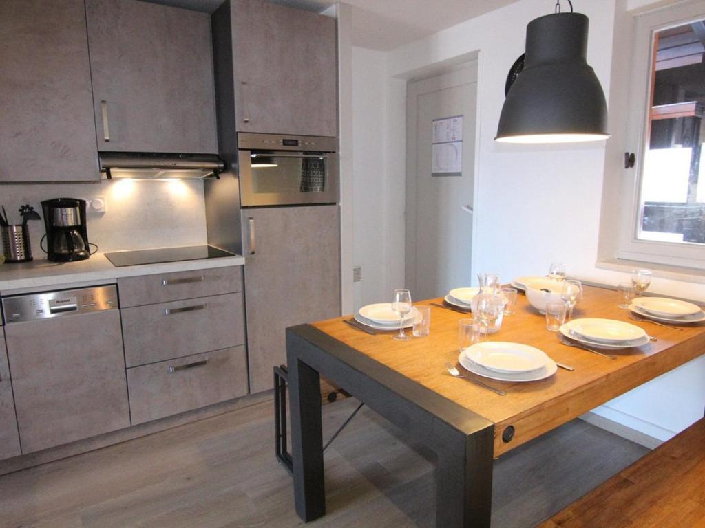 Appartement Huez, 3 pièces, 6 personnes - FR-1-405-161 photo 2