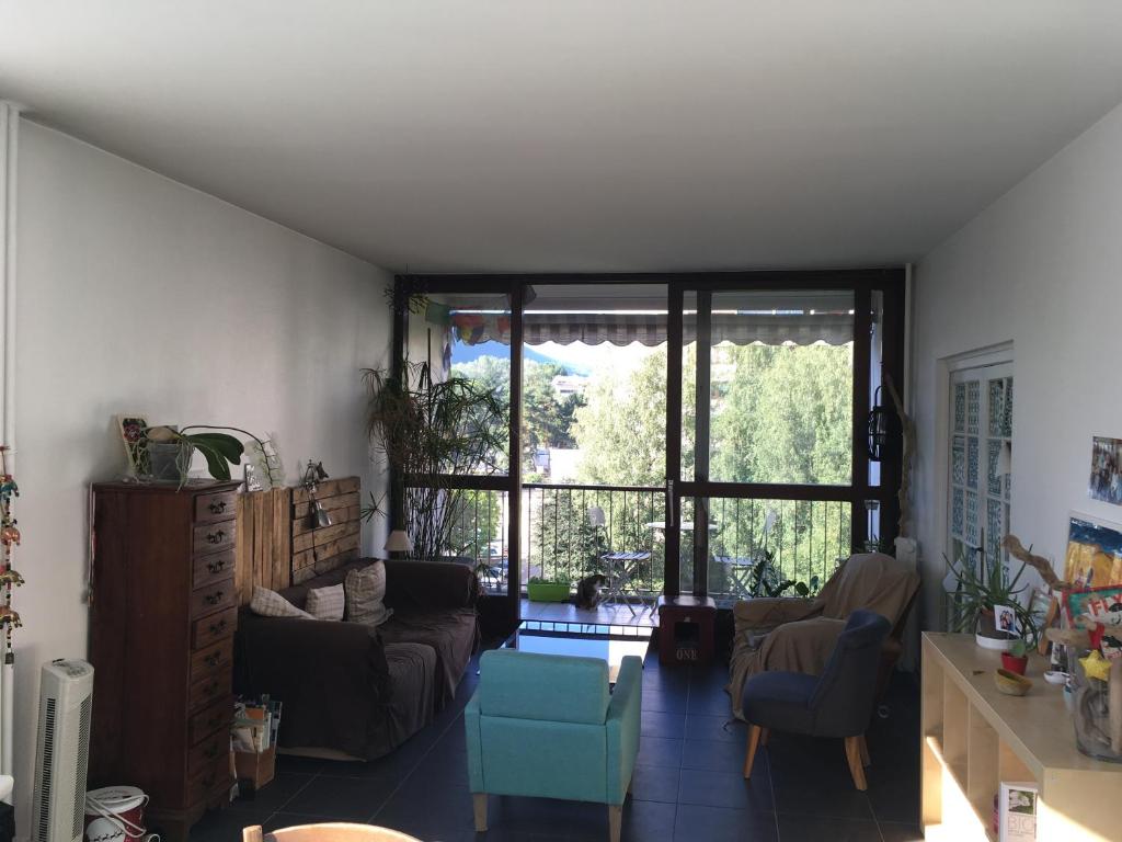 Chambre chez l'habitant avec toilettes et salle de bain privatifs photo 1