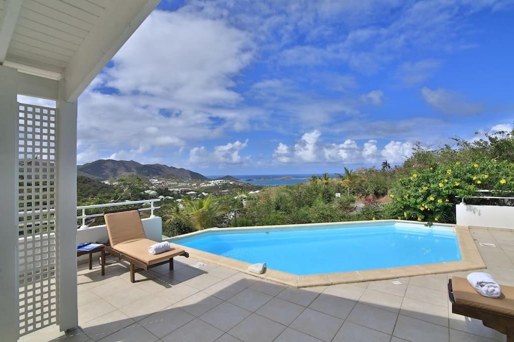 3 Bedrooms Villa JELUCA Beautiful and spacious with swimming pool & sea View - ORIENT BAY