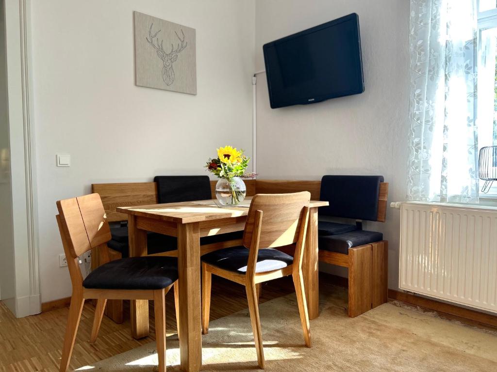 Schlosspark Apartment I 80qm I 3 Betten I bei Pirna photo 4