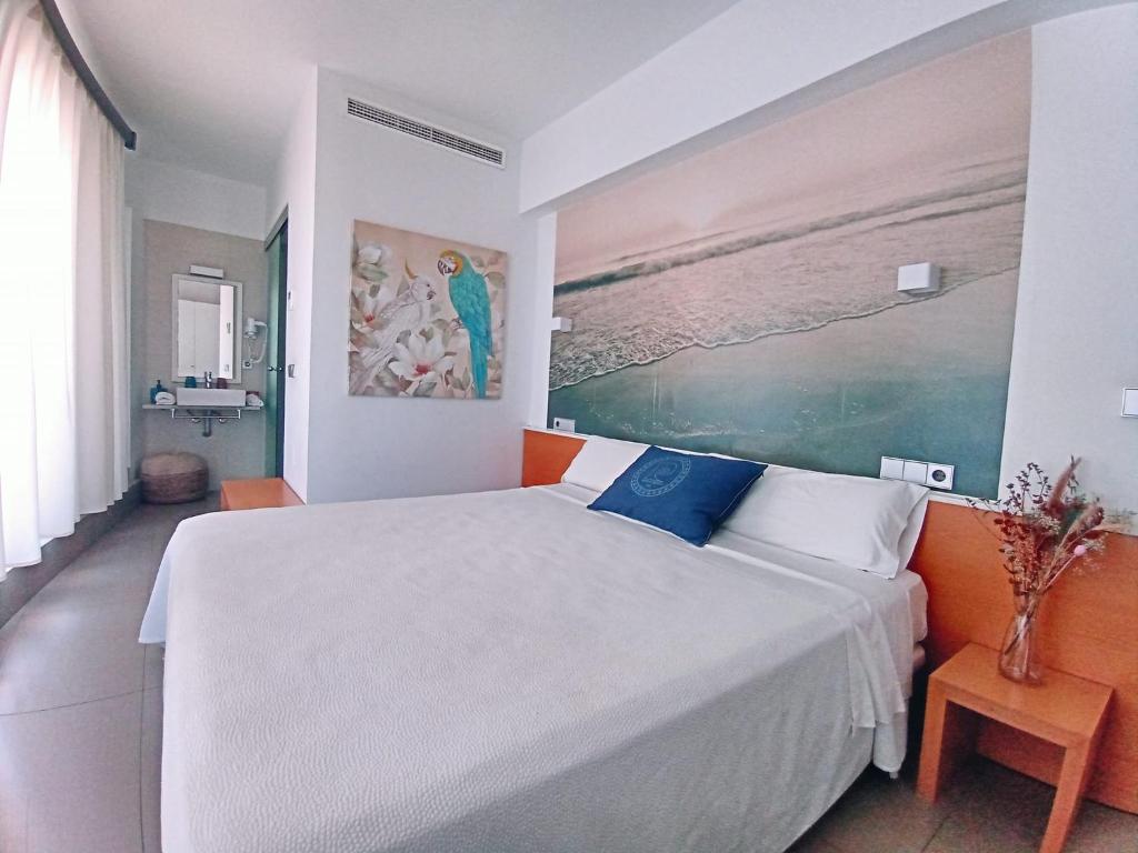 Alboran hotel photo 4