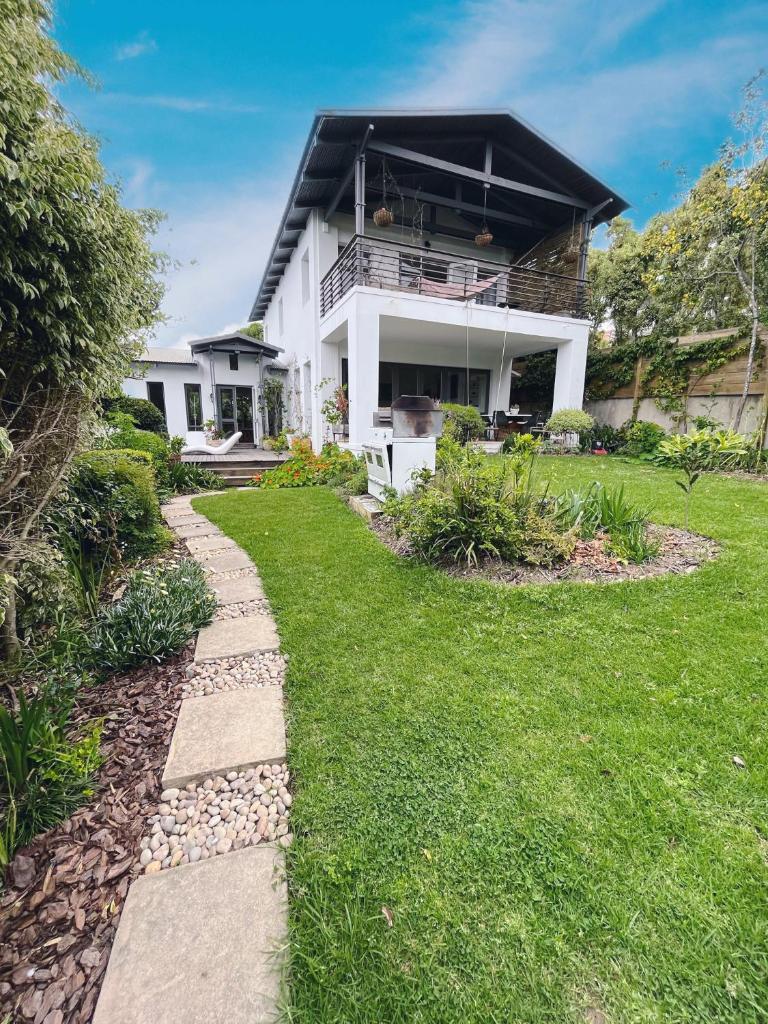 Baha Sanctuary House - 3 Bedroom House with Pool - Tap to explore photos