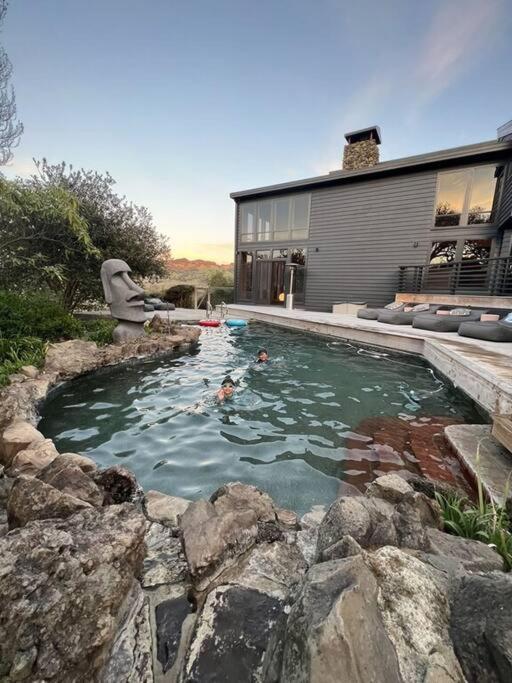 Spectacular & Secluded Wine Country Estate photo 2