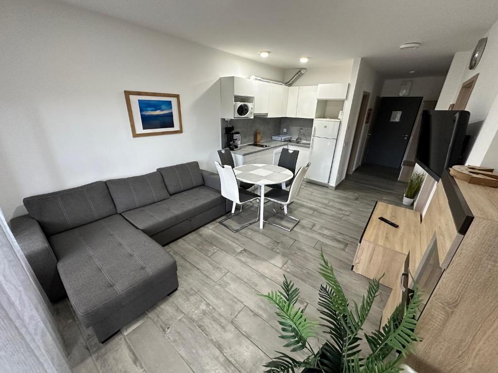 Mifi Apartman Balatonlelle photo 1