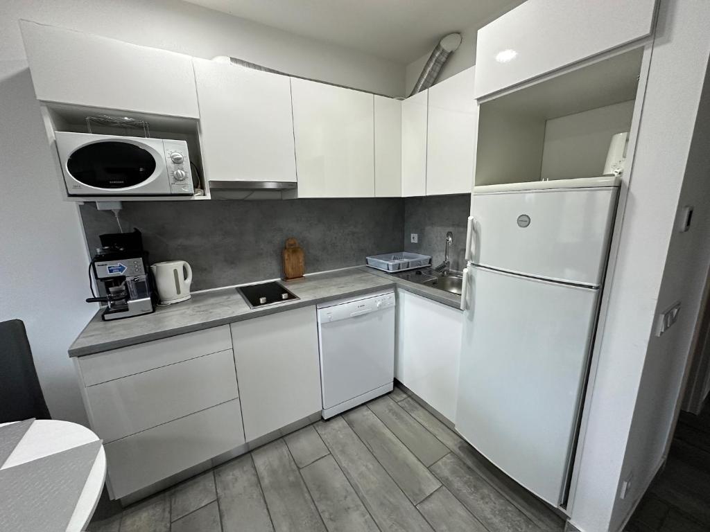 Mifi Apartman Balatonlelle photo 2