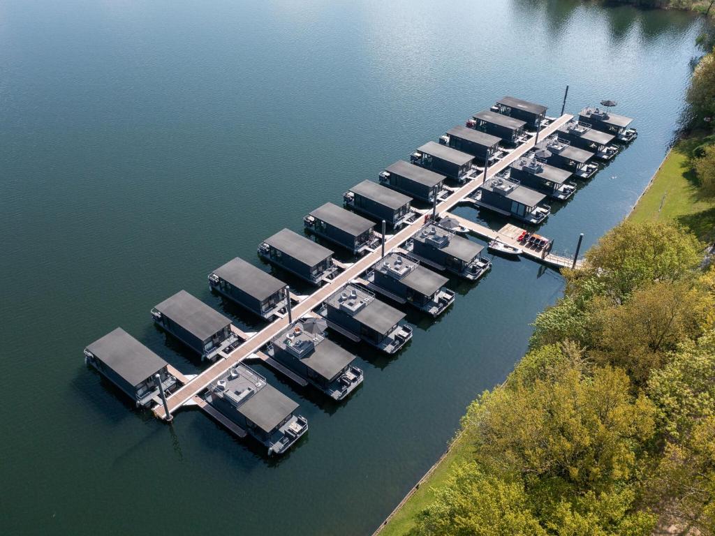 Luxury houseboat with roof terrace and beautiful view over the Mookerplas photo 2
