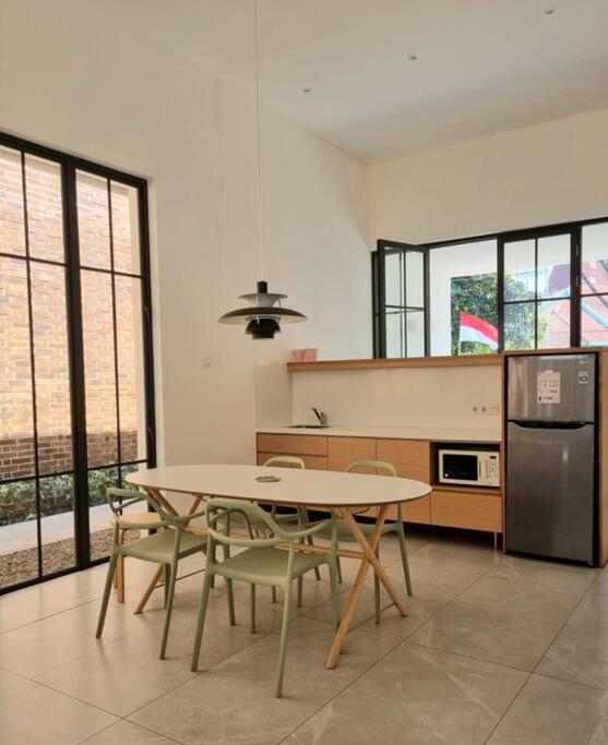 Modern Brickhouse photo 3