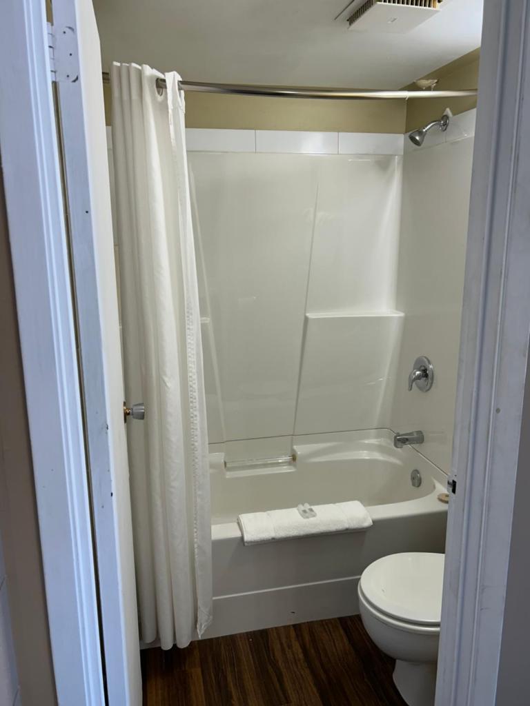 Goodknight Inn photo 4
