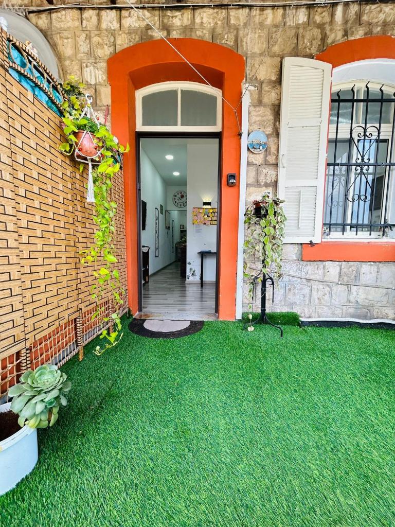 EMAN SWEET HOME - cozy privet unique apartment in haifa downtown photo 3