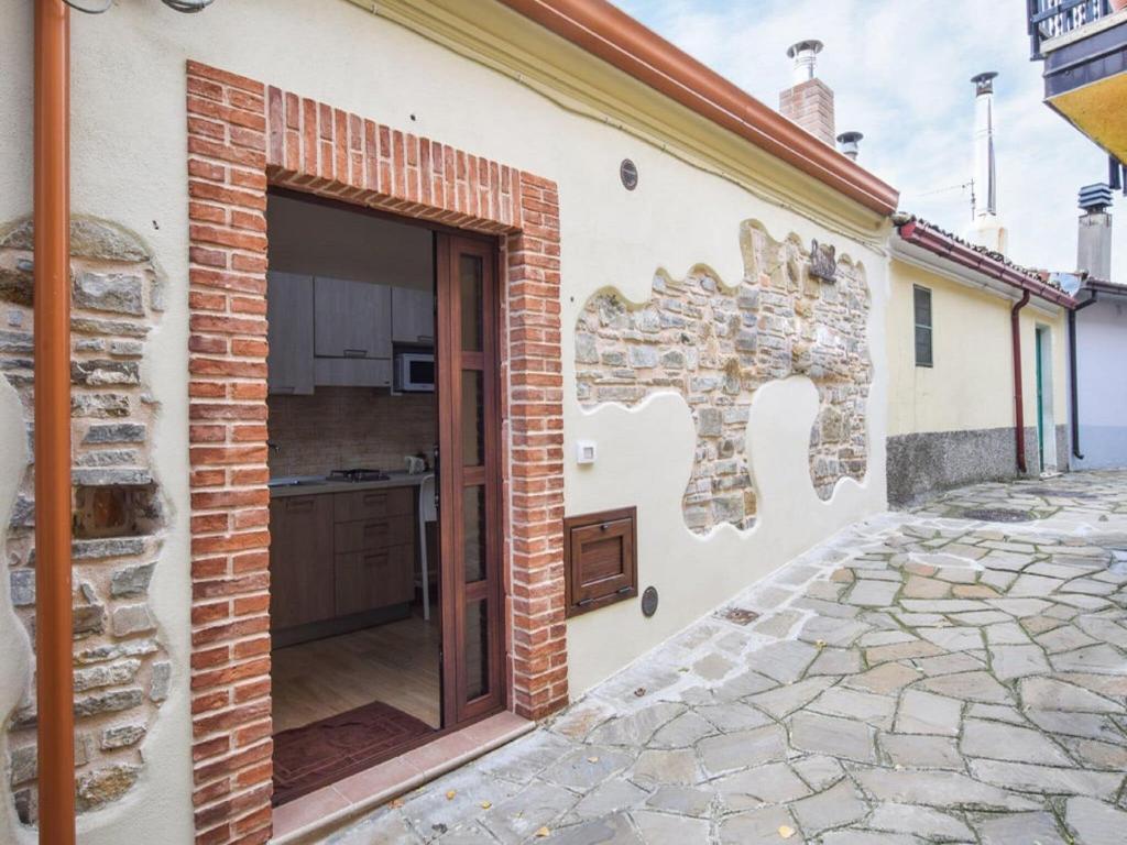 Cosy holiday home in Albidona near centre