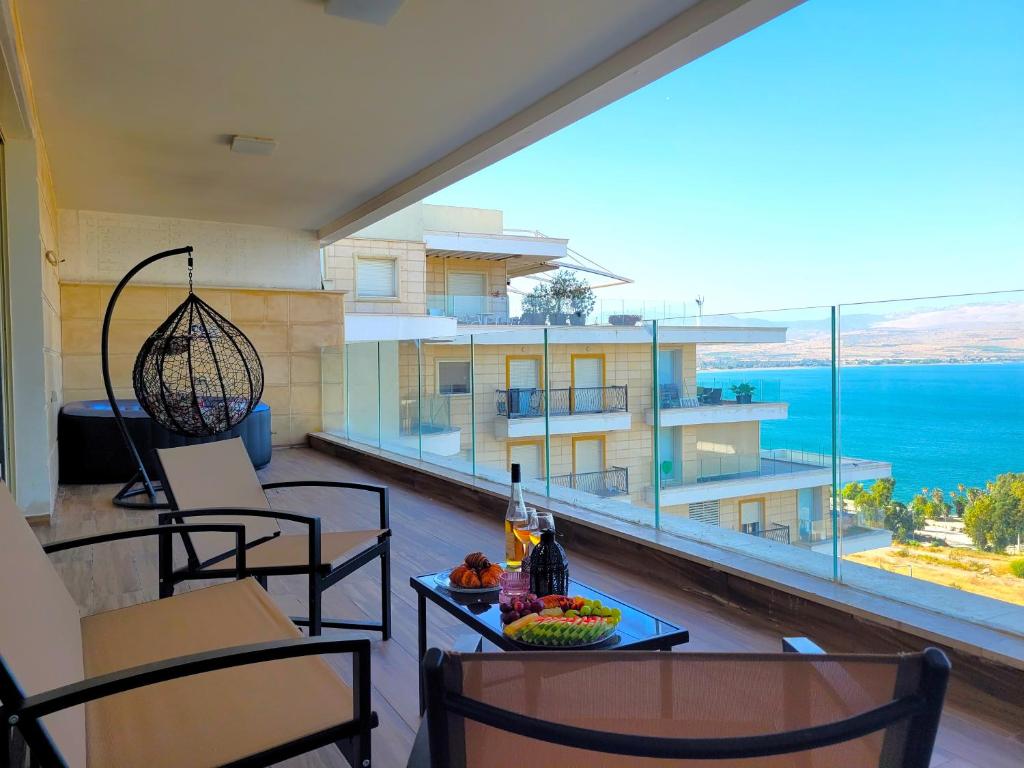 Yalarent Europe apartments- Luxury big apartmens with lake view photo 1