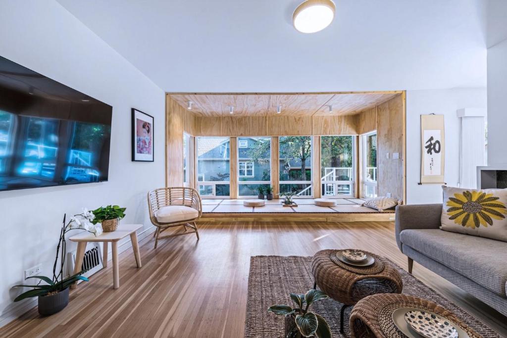 Three-Tree Villa-Central Location photo 3
