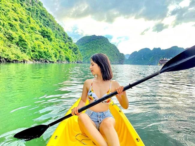 Halong Bay Full Day Cruise Kayaking, Swimming, Hiking:ALL INCLUDE