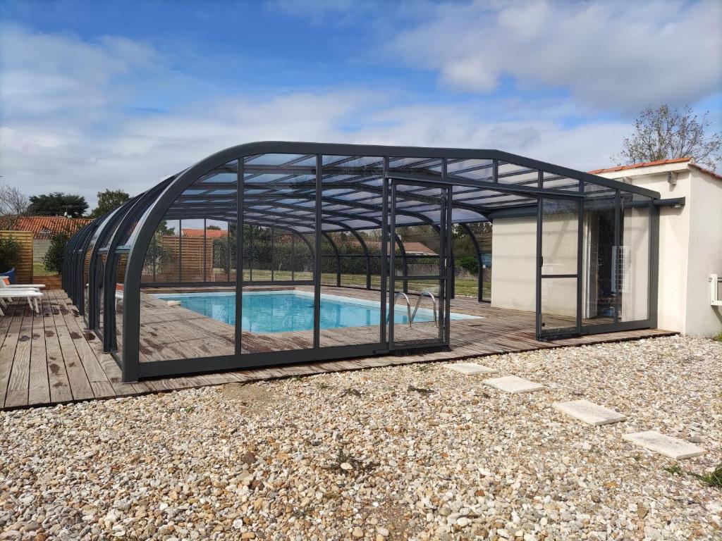 Maison avec piscine privée, proche plage photo 1