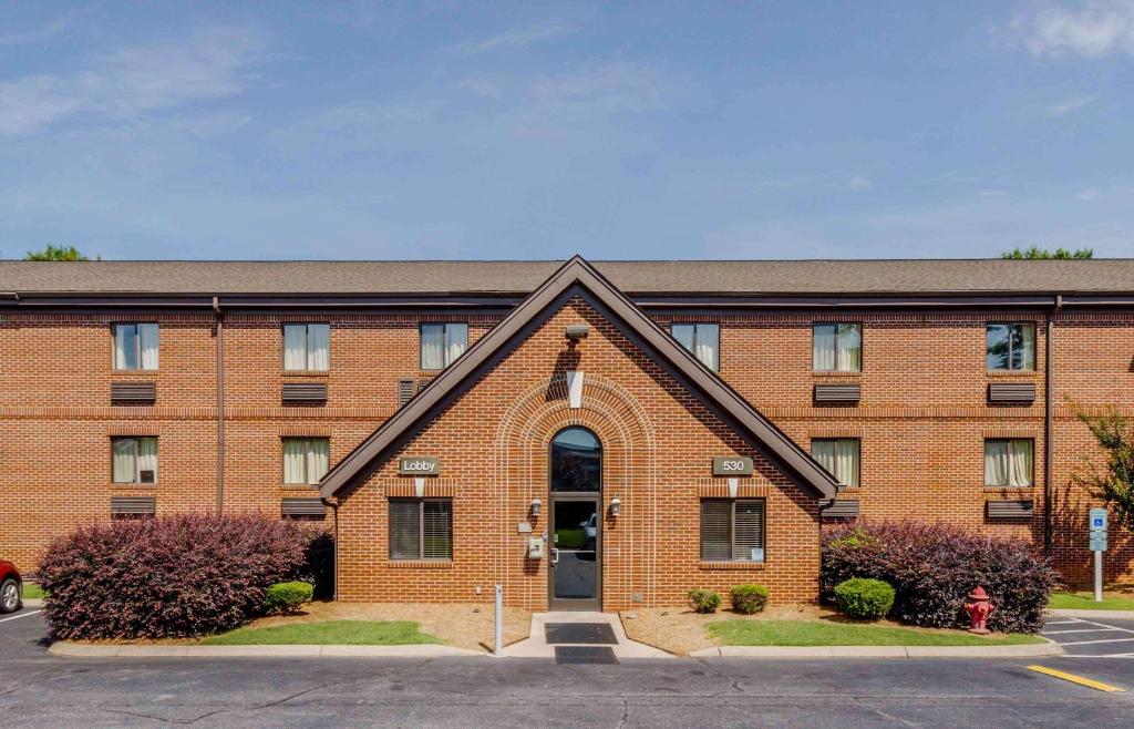 Extended Stay America Select Suites Greenville Haywood Mall image
