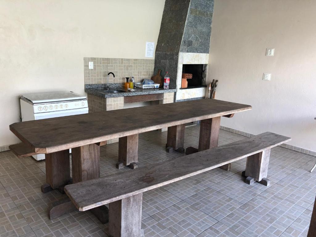 Bela casa, com internet, piscina e churrasqueira para descansar e desfrutar, dias de paz photo 4