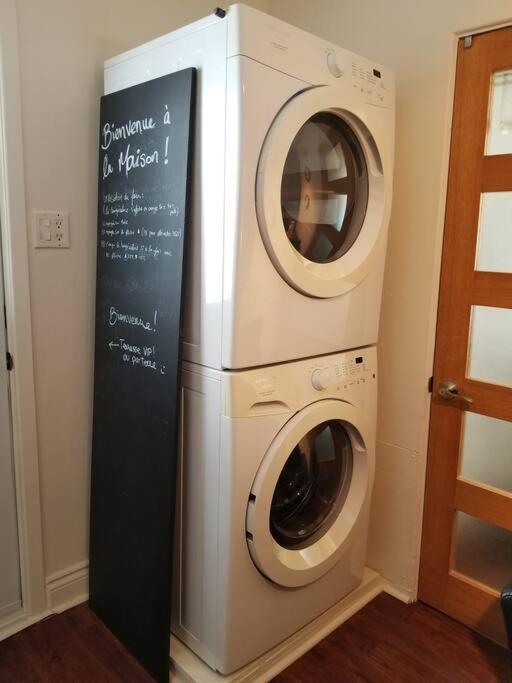 Logement avec stationnement tennis et piscine photo 2