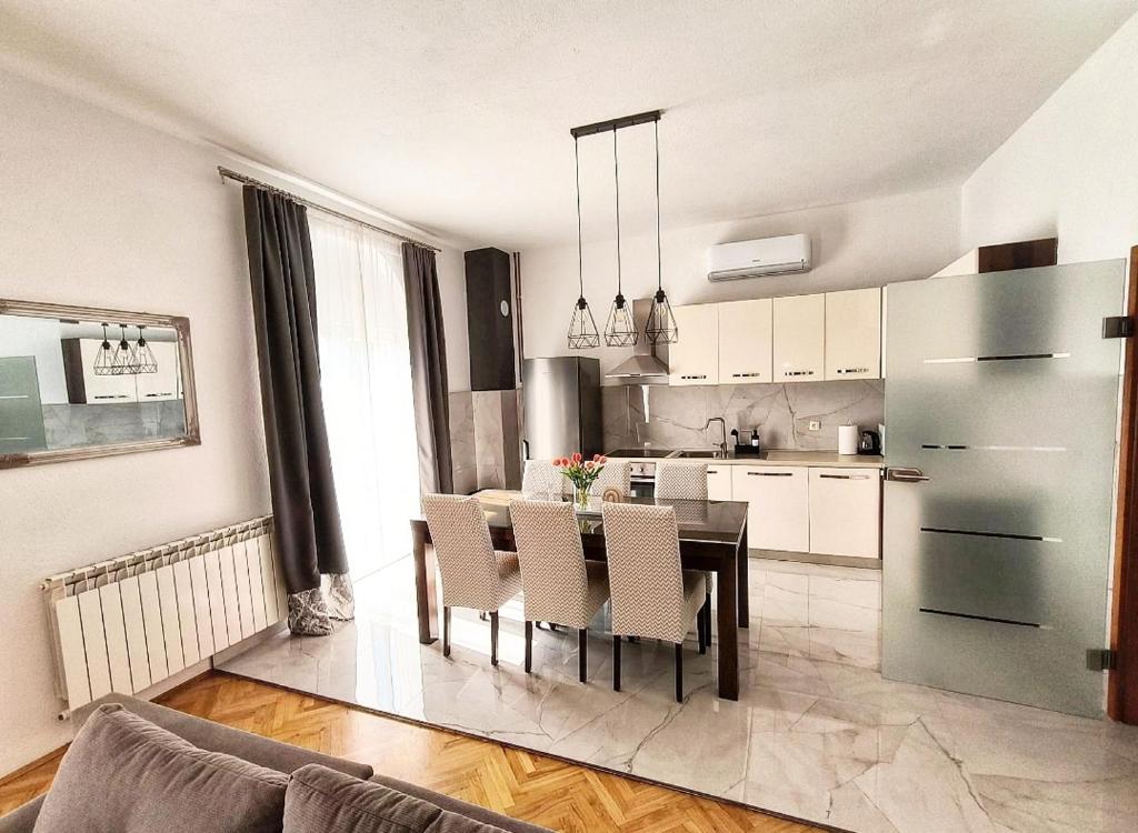 Kosante - 4 stars apartment - 150 m2 with fitness room photo 2