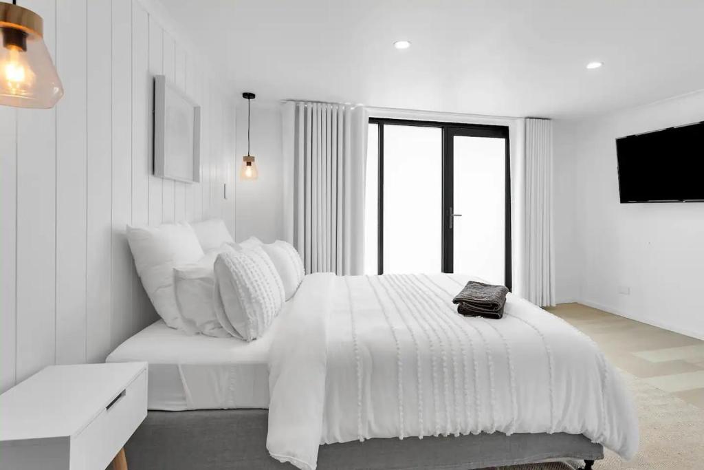 The Family Beachside Escape - GUEST HOUSE photo 1