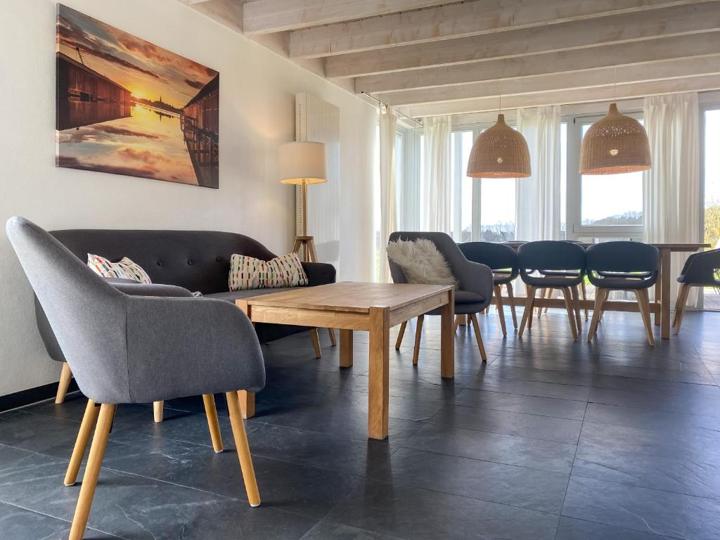 Gruppenunterkunft Wiesengeflüster S2 mit Wiesenblick, Sauna und Kamin photo 1