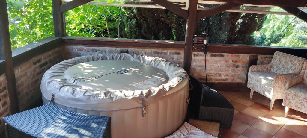 Kuća za najam - IMANJE LUNA BAZEN JACUZZI photo 1