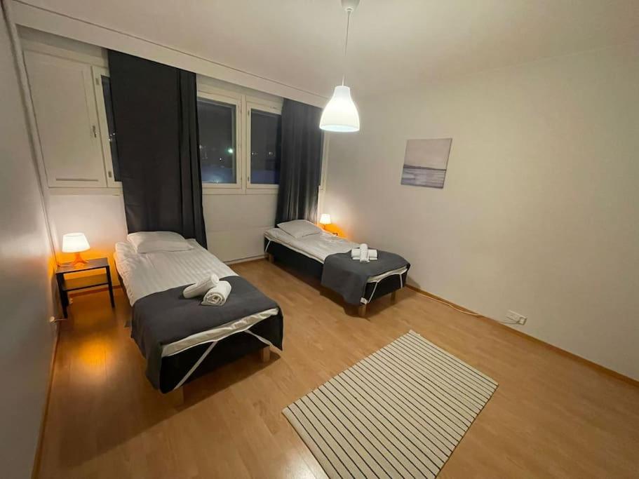 Kotimaailma - Avara hyväkuntoinen kolmio Espoossa photo 2