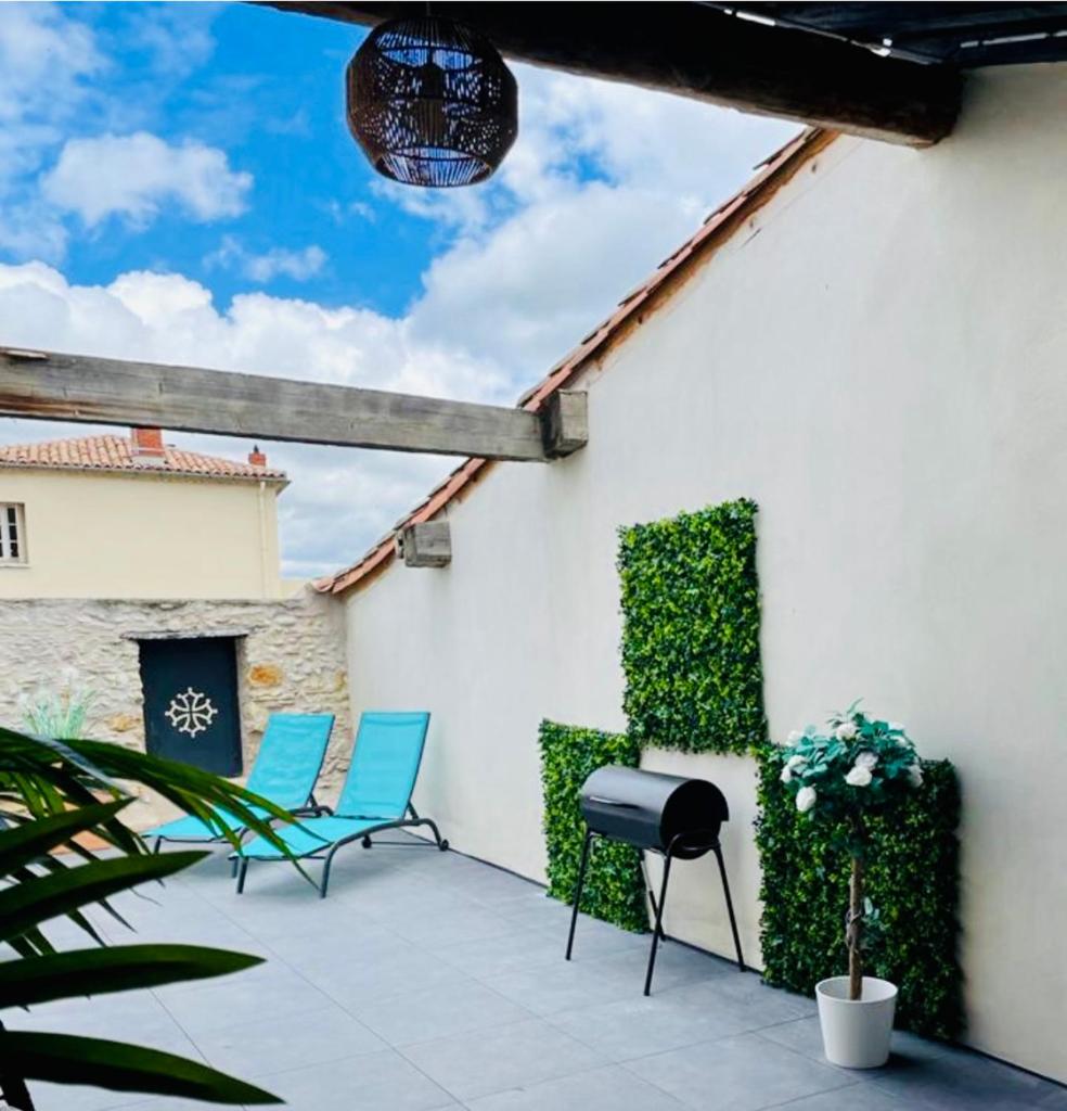 Elegant and Charming Townhouse with roof terrace photo 3