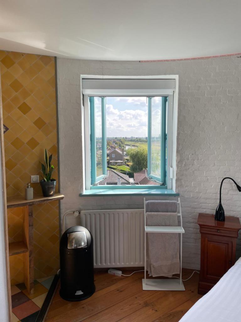Torenkamer op de vijfde verdieping van de watertoren van Strijen photo 3