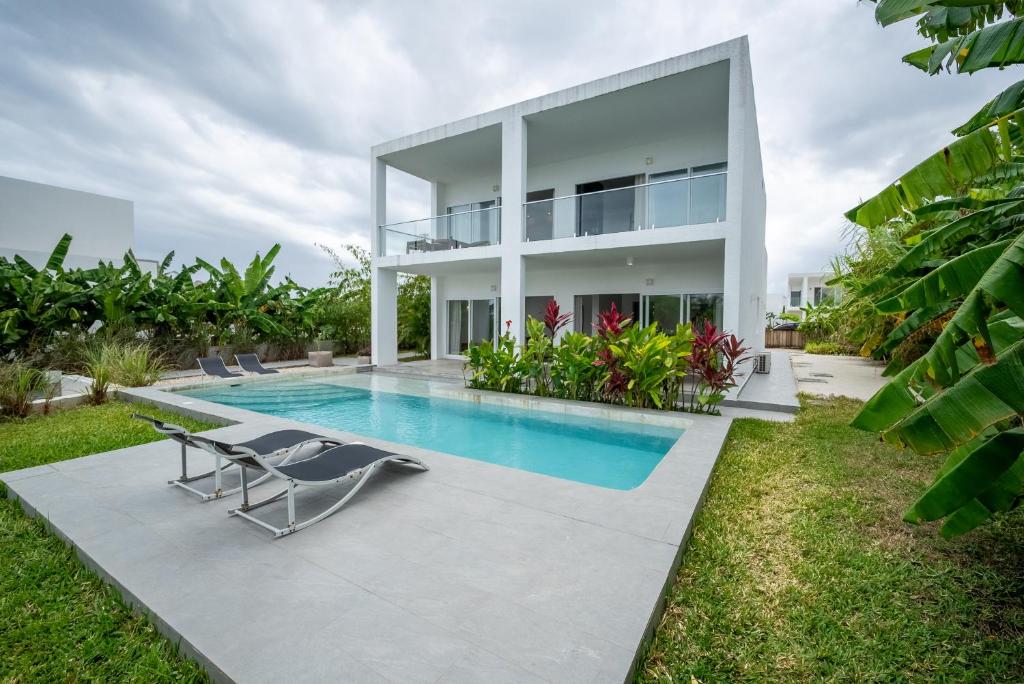 OceanView Villa Manzini with Private Pool ZanzibarHouses photo 3